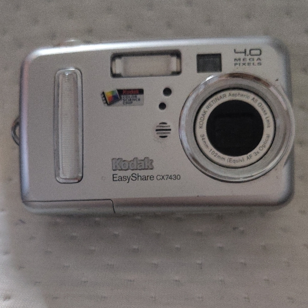 Kodak EasyShare CX7430 4.0MP Digital Camera #2640